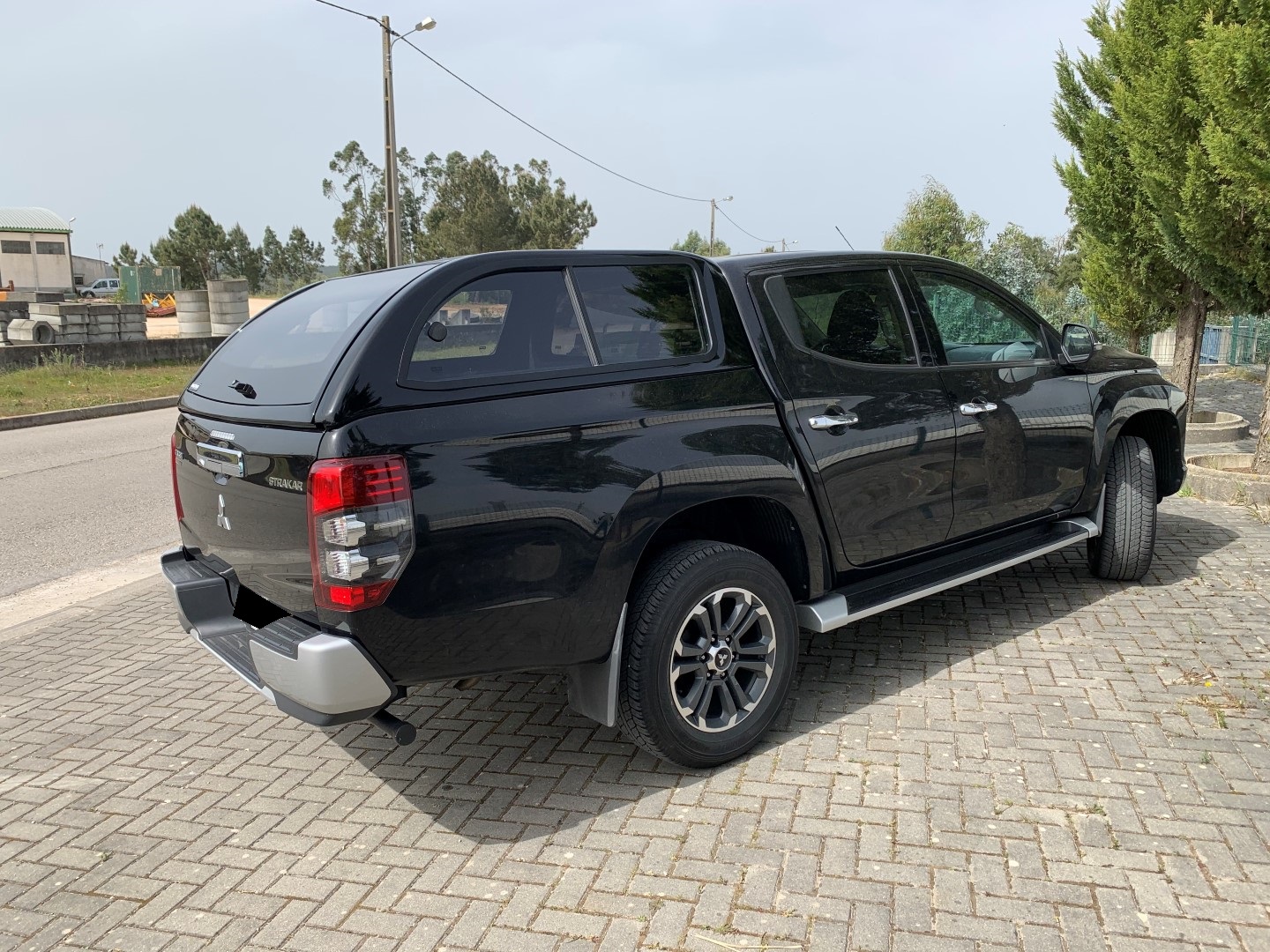 STARLUX – MITSUBISHI L200 TRITÓN 2019+ doble cabina
